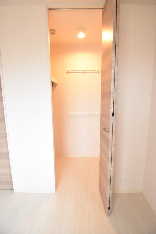 ��ʌ�����s�厚���s�k�J�̃A�p�[�g�̎��[