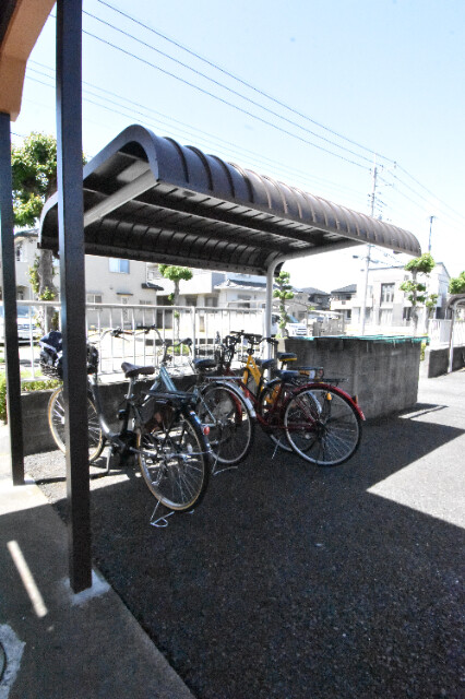 ��ʌ��@�c�s����R���ڂ̃A�p�[�g�̂��̑�