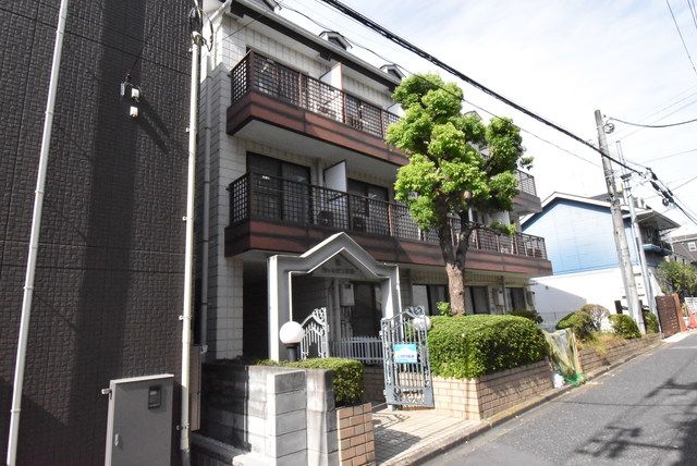 ��ʌ��������܎s�΋摾�c�E�P����12-20�̃}���V�����̌����O��