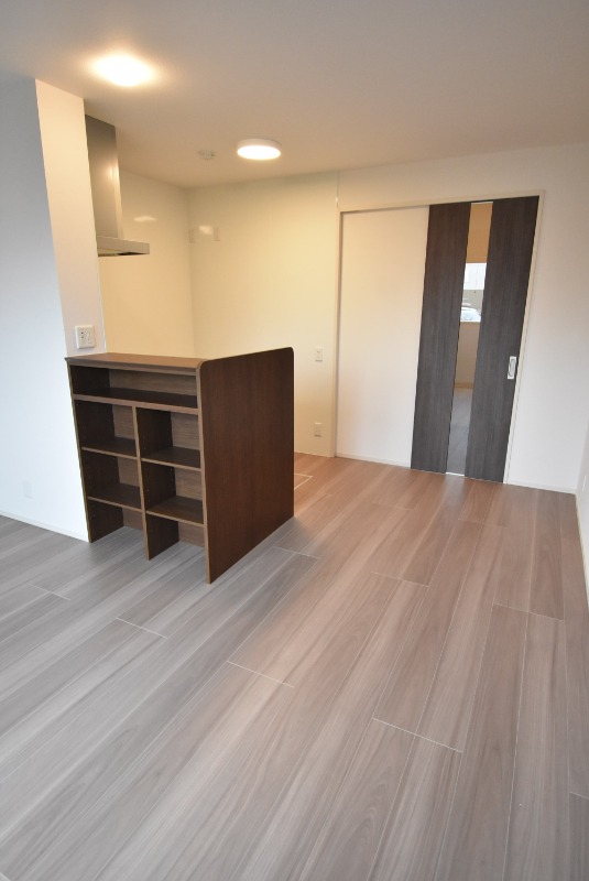 ��ʌ��������܎s����厚�w��̃A�p�[�g�̋��ԁE���r���O