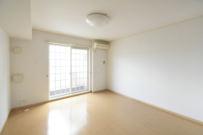 ��ʌ��������܎s��΋�㗢�P���ڂ̃A�p�[�g�̋��ԁE���r���O