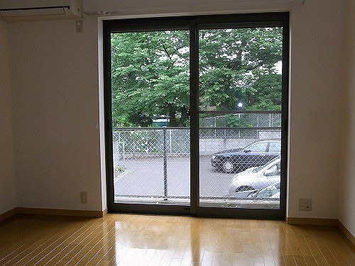 ��ʌ��������܎s�Y�a��ݒ��R���ڂ̃A�p�[�g�̋��ԁE���r���O