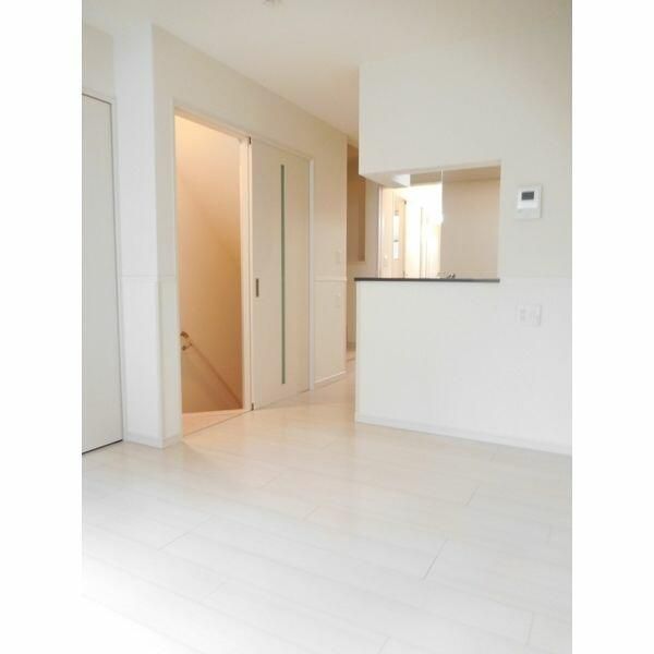 ��ʌ�����s�h���P���ڂ̃A�p�[�g�̋��ԁE���r���O