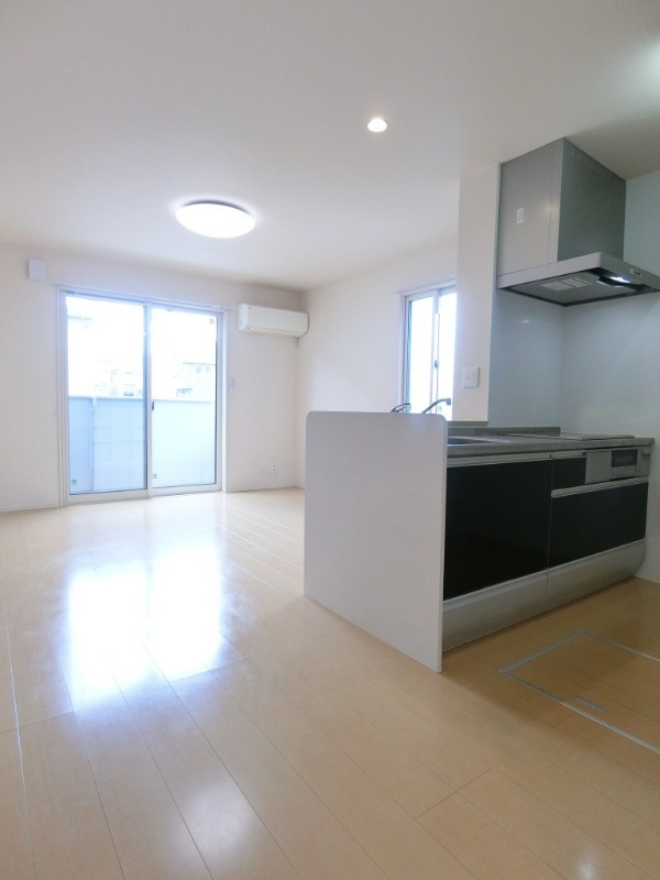 ��ʌ�����s�厚���s�̃A�p�[�g�̋��ԁE���r���O