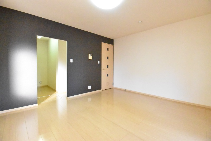 ��ʌ�����s�˒˓��Q���ڂ̃A�p�[�g�̋��ԁE���r���O