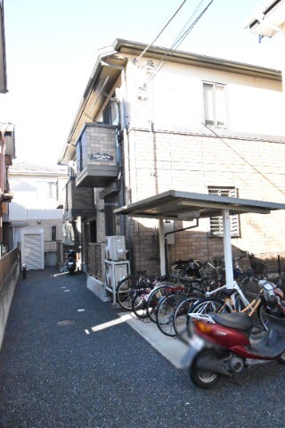 ��ʌ�����s�˒˓��Q����31-16�̃A�p�[�g�̌����O��