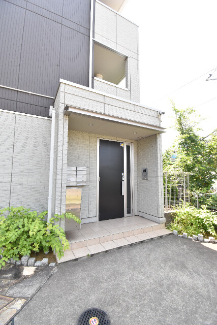 ��ʌ��������܎s��������S���ڂ̃A�p�[�g�̃G���g�����X