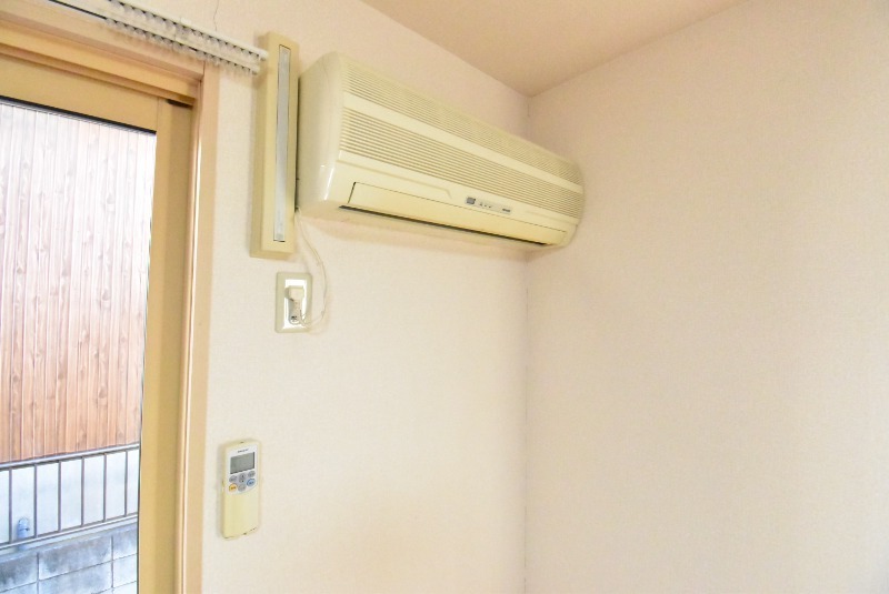 ��ʌ�����s�˒˓��Q���ڂ̃A�p�[�g�̂��̑��ݔ�