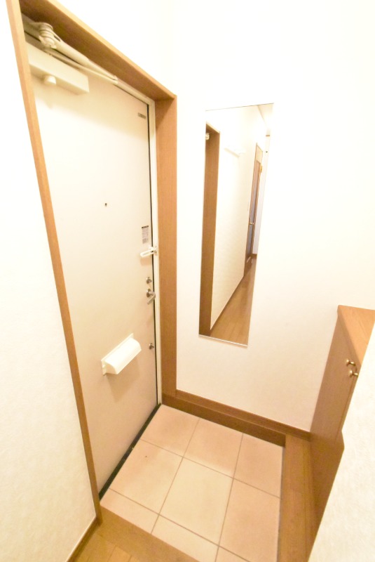 ��ʌ�����s�˒˓��S���ڂ̃A�p�[�g�̌���