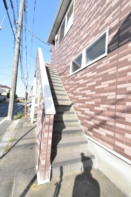 ��ʌ�����s�˒˓��S���ڂ̃A�p�[�g�̃G���g�����X