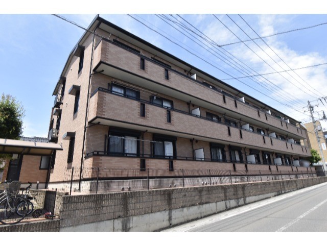 ��ʌ��������܎s��{��O���Q���ڂ̃A�p�[�g�̌����O��