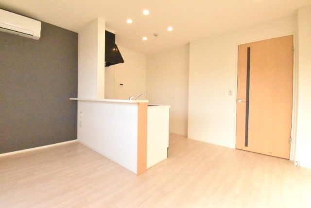 ��ʌ��������܎s�΋�厚���̃}���V�����̋��ԁE���r���O