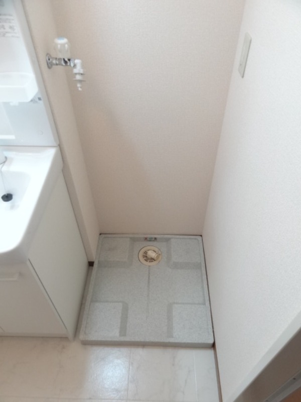 ��ʌ��������܎s��{��O���Q���ڂ̃A�p�[�g�̂��̑�