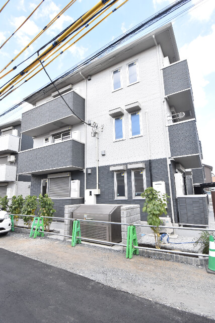 ��ʌ��������܎s����厚�w��̃A�p�[�g�̌����O��