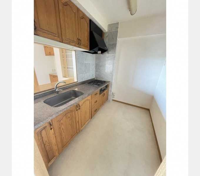 ��ʌ�����s�厚�ԎR�̃}���V�����̃L�b�`��