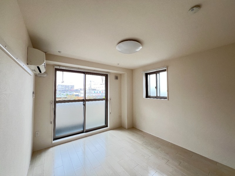 ��ʌ�����s�˒˂S���ڂ̃}���V�����̋��ԁE���r���O