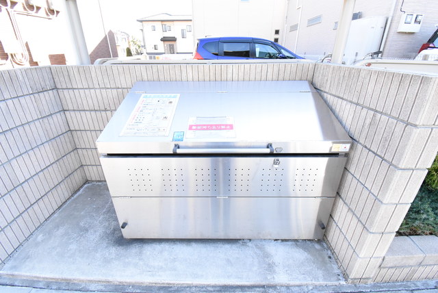 ��ʌ��������܎s�k��{�����S���ڂ̃A�p�[�g�̂��̑�