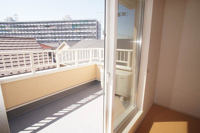 ��ʌ�����s����P���ڂ̃A�p�[�g�̂��̑�