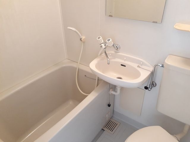 ��ʌ������s���v��̃}���V�����̐��ʏ�