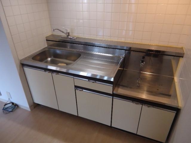 ��ʌ�����s�厚�����̃}���V�����̃L�b�`��