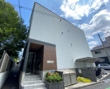 ��ʌ�����s�{���P���ڂ̃A�p�[�g�̌����O��