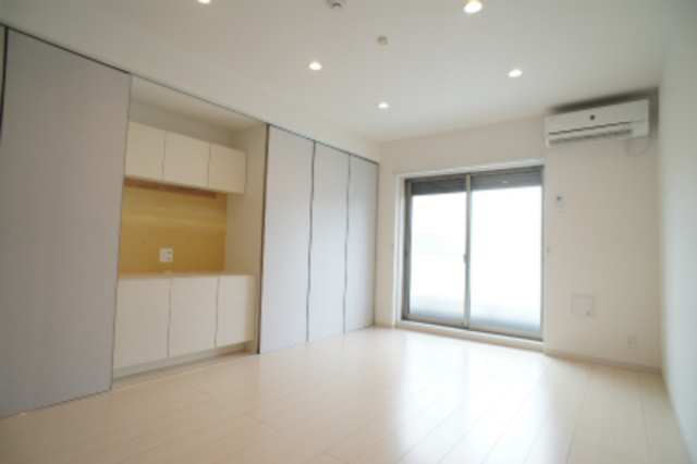 ��ʌ��������܎s�Y�a��̉ƂR���ڂ̃}���V�����̎��[