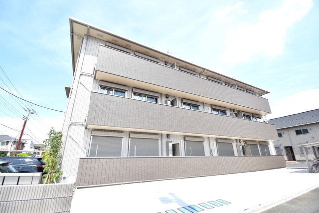 ��ʌ��������܎s����厚�󗈂̃A�p�[�g�̌����O��