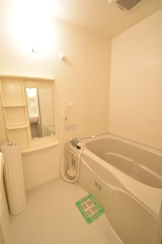 ��ʌ��������܎s��{��听���Q���ڂ̃A�p�[�g�̃o�X