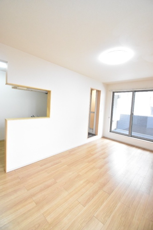 ��ʌ��z�J�s���������P���ڂ̃A�p�[�g�̋��ԁE���r���O