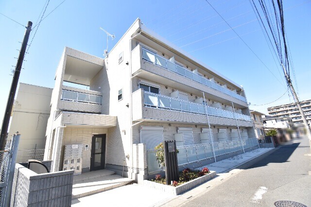 ��ʌ��������܎s�k��{�����R���ڂ̃}���V�����̌����O��