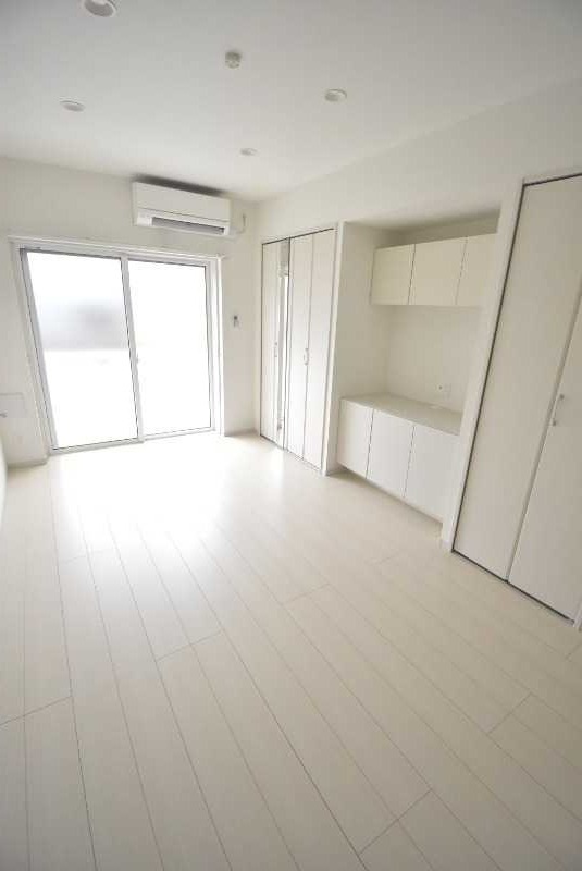 ��ʌ��������܎s�k��{�����R���ڂ̃}���V�����̋��ԁE���r���O