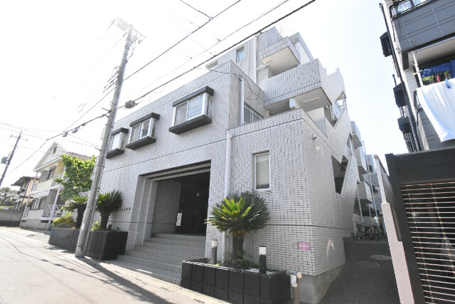 ��ʌ��������܎s������{�����T���ڂ̃}���V�����̌����O��