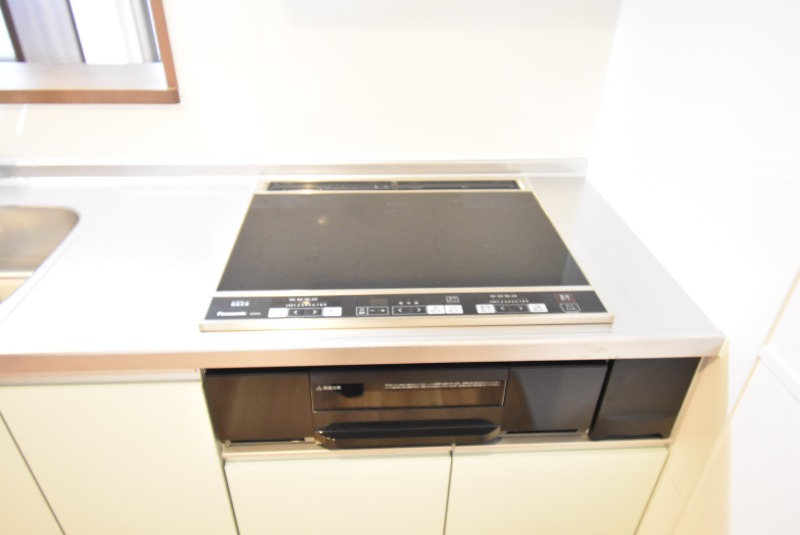 ��ʌ��������܎s����厚�󗈂̃A�p�[�g�̃L�b�`��