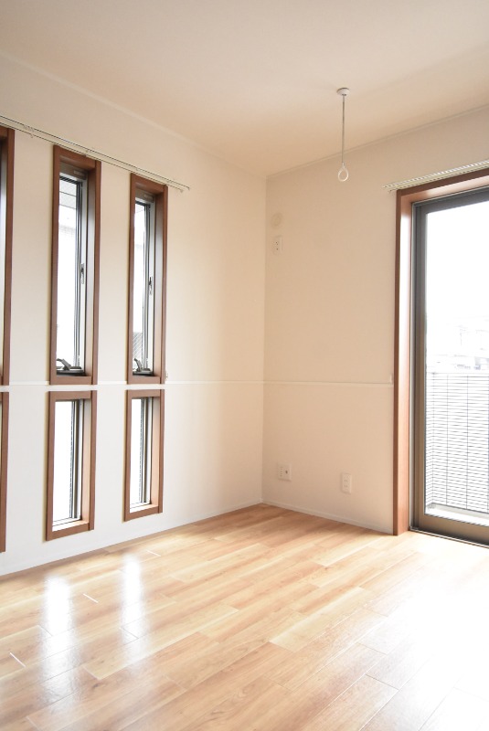 ��ʌ��������܎s����厚�󗈂̃A�p�[�g�̂��̑������E�X�y�[�X