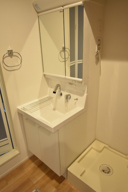 ��ʌ��������܎s����厚�󗈂̃A�p�[�g�̐��ʏ�