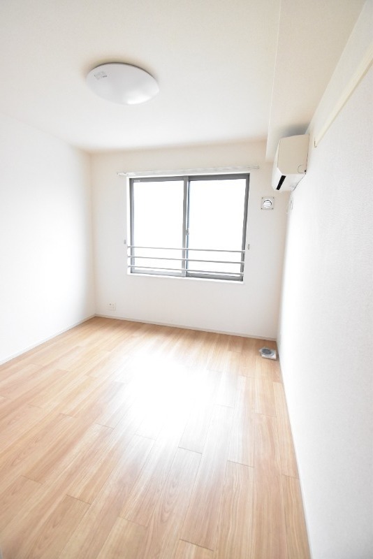 ��ʌ��z�J�s���������P���ڂ̃A�p�[�g�̂��̑������E�X�y�[�X