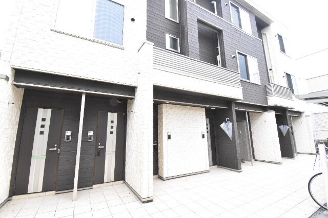 ��ʌ��z�J�s���������P���ڂ̃A�p�[�g�̃G���g�����X