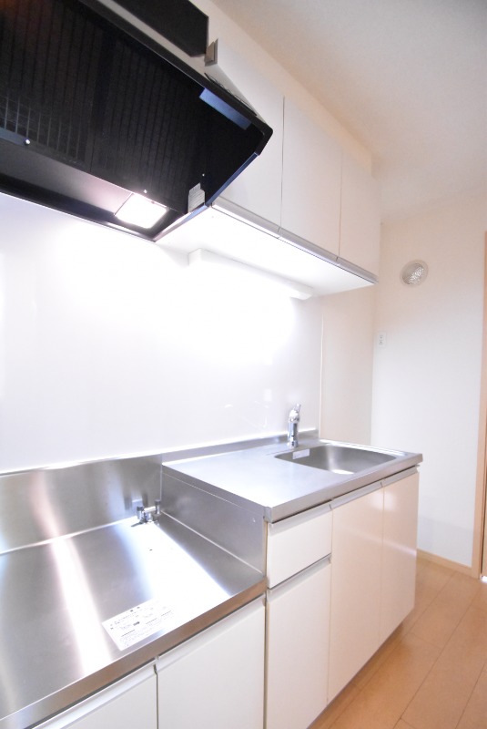 ��ʌ��������܎s�k����i���R���ڂ̃A�p�[�g�̃L�b�`��