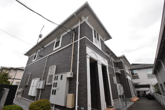 ��ʌ�����s���ԂQ����13-27�̃A�p�[�g�̌����O��