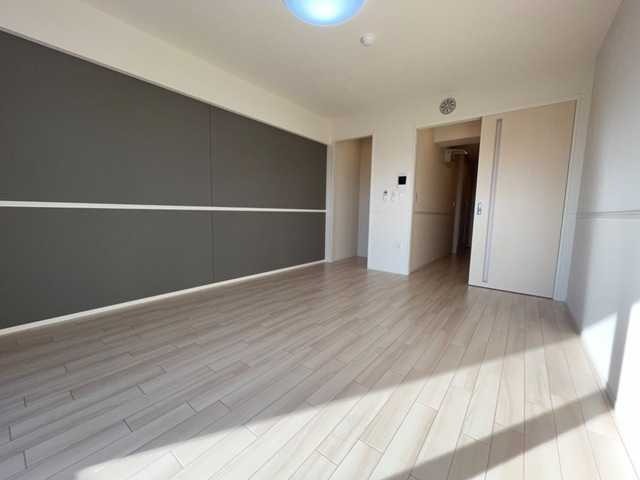 ��ʌ��������܎s�΋�厚���̃}���V�����̋����E���r���O