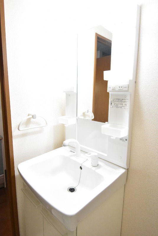 ��ʌ��������܎s�k����i���P���ڂ̃A�p�[�g�̐��ʏ�