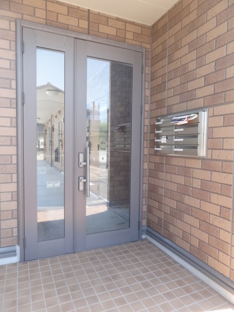 ��ʌ��������܎s�k����i���P���ڂ̃A�p�[�g�̃G���g�����X