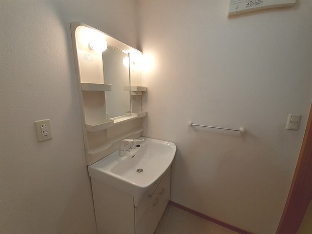 ��ʌ�����s���ԂQ���ڂ̃A�p�[�g�̐��ʏ�