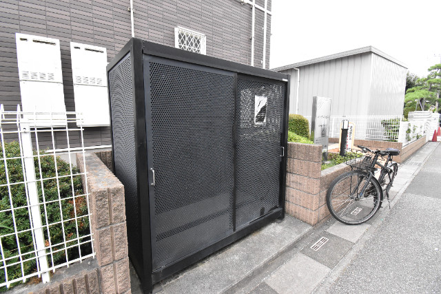 ��ʌ�����s���ԂQ���ڂ̃A�p�[�g�̂��̑�