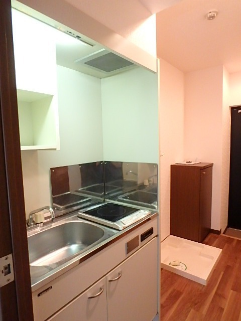 ��ʌ��������܎s��{����ؒ��Q���ڂ̃}���V�����̃L�b�`��