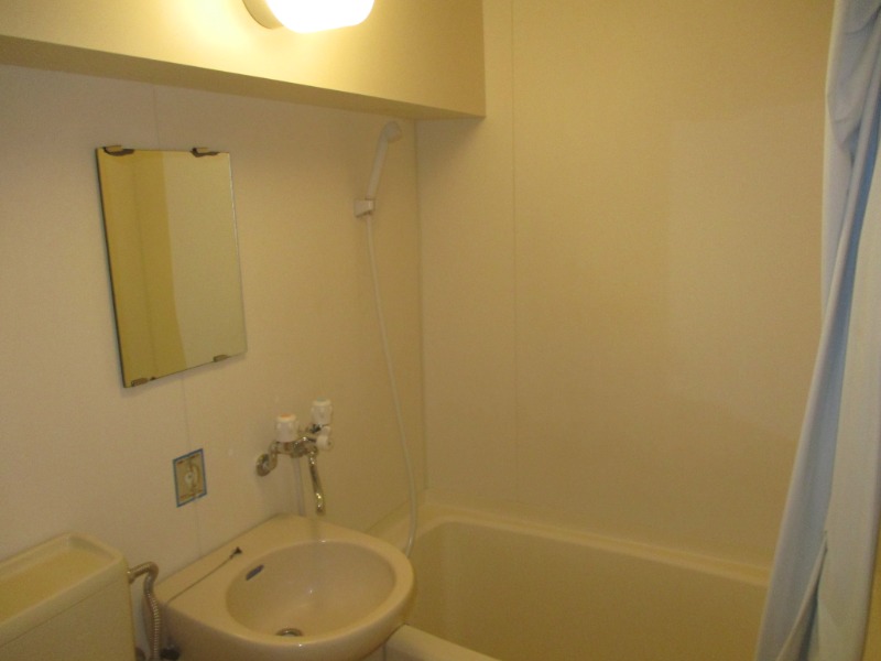 ��ʌ��������܎s�k����i���Q���ڂ̃}���V�����̐��ʏ�