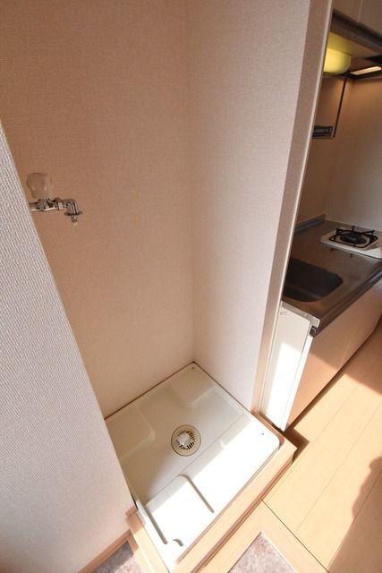 ��ʌ��z�J�s�{�{���P���ڂ̃A�p�[�g�̂��̑��ݔ�