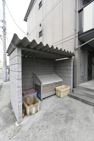 ��ʌ��z�J�s�{�{���P���ڂ̃A�p�[�g�̂��̑�