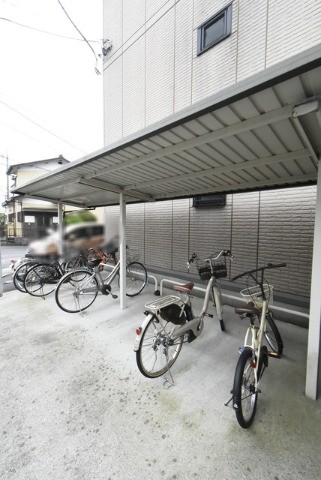 ��ʌ��z�J�s�{�{���P���ڂ̃A�p�[�g�̂��̑�