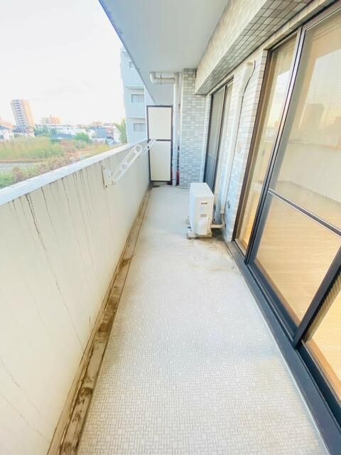 ��ʌ�����s�˒˂P���ڂ̃}���V�����̃o���R�j�[